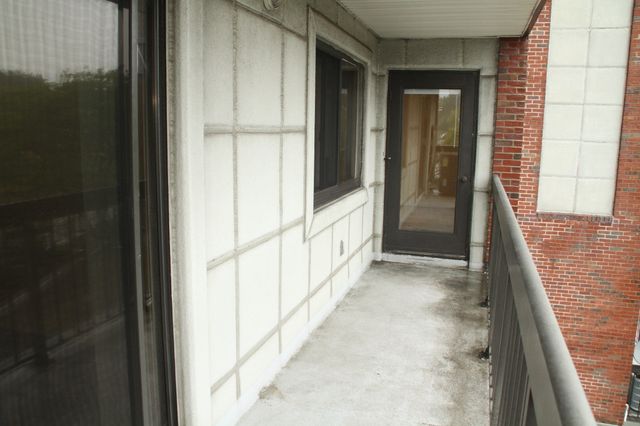 90 Quincy Shore Dr 219, Quincy, MA 02171