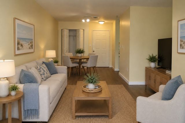 90 Quincy Shore Dr 219, Quincy, MA 02171