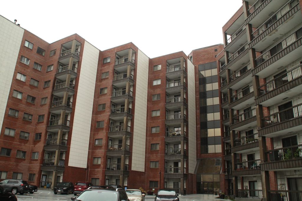 90 Quincy Shore Dr 219, Quincy, MA 02171