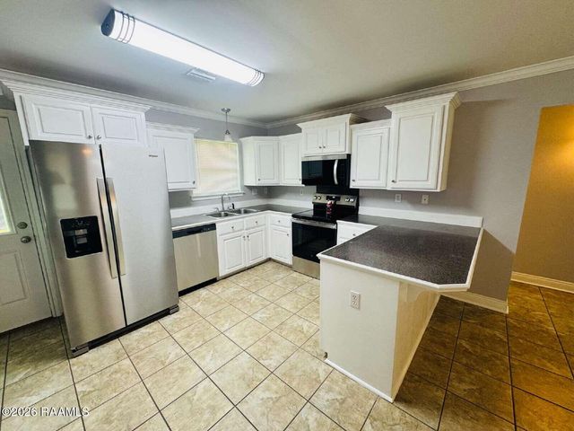 127 Country Living Drive, Lafayette, LA 70507