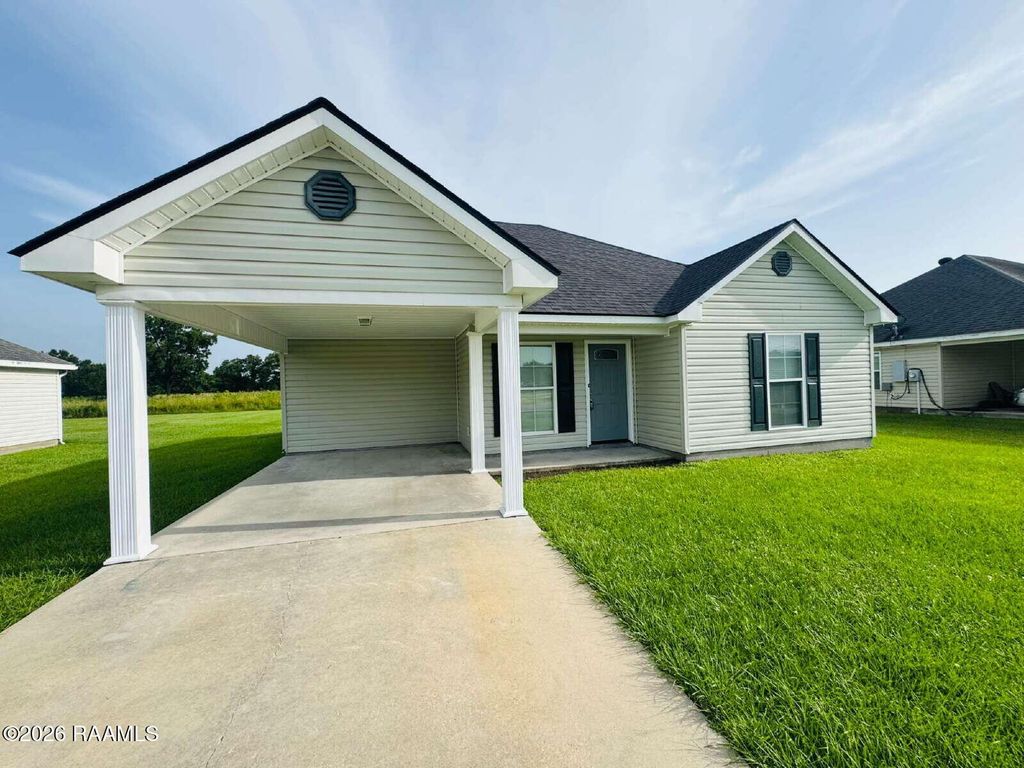 127 Country Living Drive, Lafayette, LA 70507