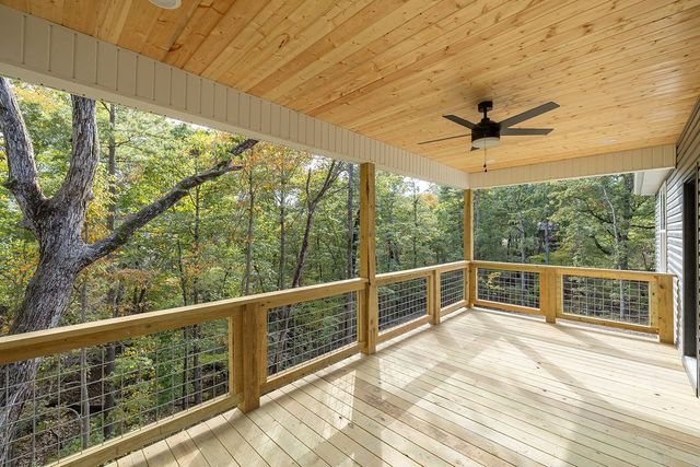 9 Cockerham Lane, Bella Vista, AR 72714