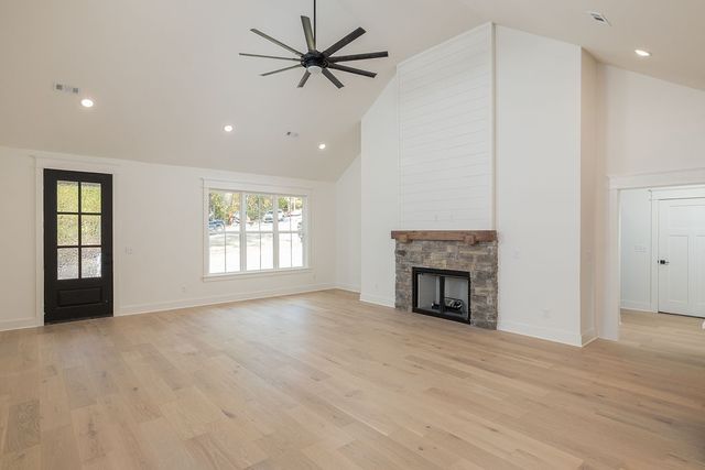 9 Cockerham Lane, Bella Vista, AR 72714