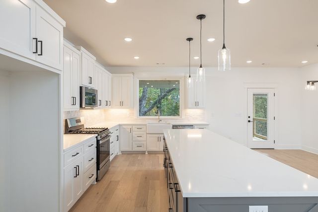 9 Cockerham Lane, Bella Vista, AR 72714