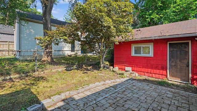 723 Daniel Street, Ann Arbor, MI 48103