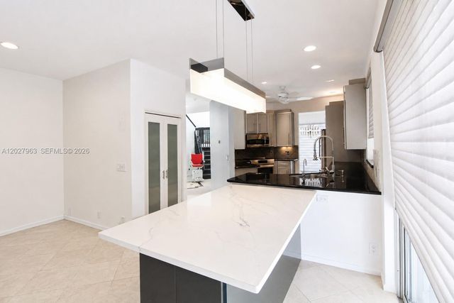 6646 NW 25th Terrace, Boca Raton, FL 33496