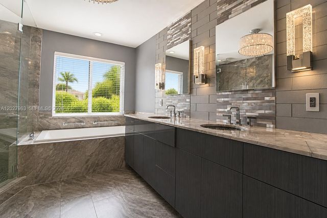 6646 NW 25th Terrace, Boca Raton, FL 33496