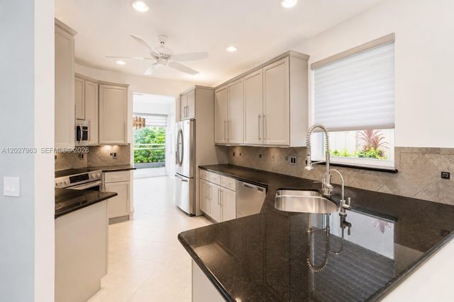 6646 NW 25th Terrace, Boca Raton, FL 33496
