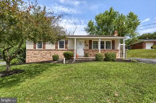 1051 VALLEY RD, Marysville, PA 17053