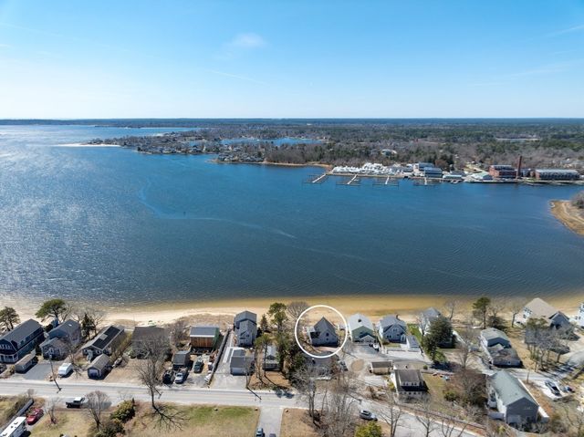 15 Oakhill Rd, Wareham, MA 02571