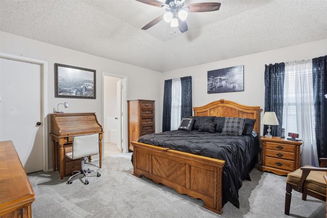 725 Windridge Lane, Burleson, TX 76028