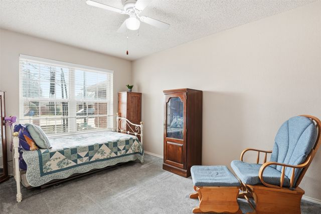 725 Windridge Lane, Burleson, TX 76028