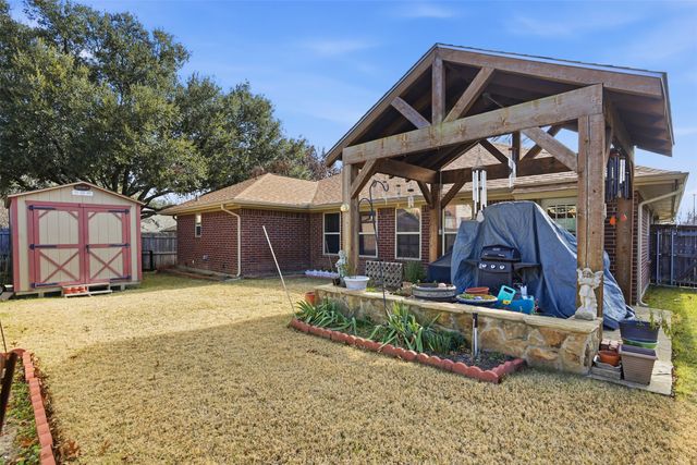 725 Windridge Lane, Burleson, TX 76028