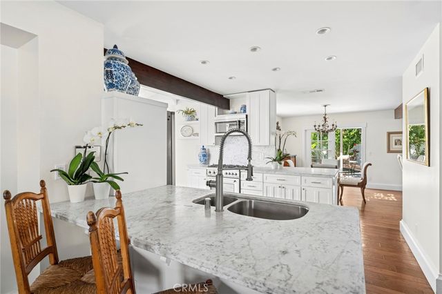 201 E 21st Street, Costa Mesa, CA 92627