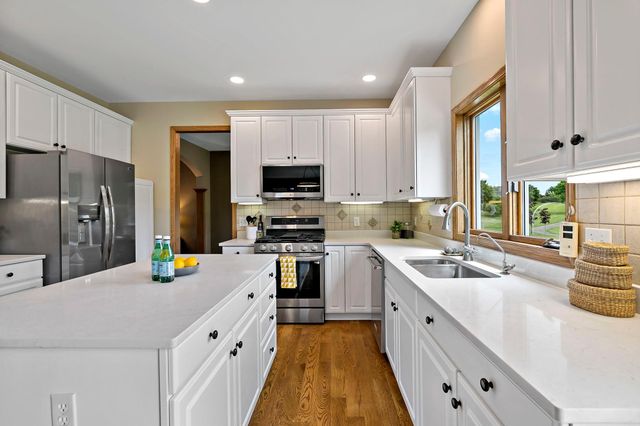 16599 Imperial Court, Lakeville, MN 55044