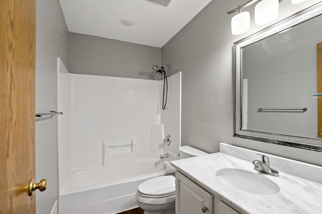 16599 Imperial Court, Lakeville, MN 55044