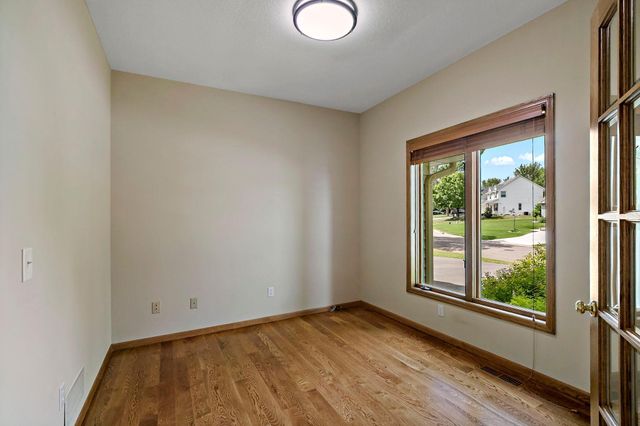 16599 Imperial Court, Lakeville, MN 55044