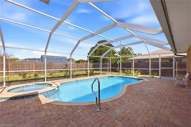 4116 SW 6th PL, Cape Coral, FL 33914