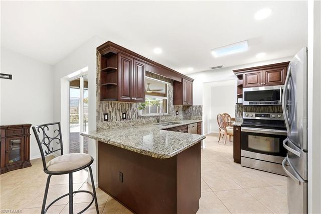 4116 SW 6th PL, Cape Coral, FL 33914