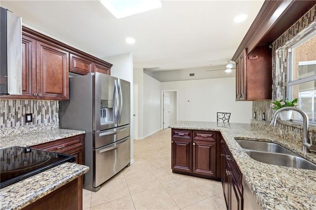 4116 SW 6th PL, Cape Coral, FL 33914