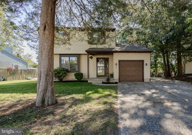 7 PINE GLEN DR, Sicklerville, NJ 08081