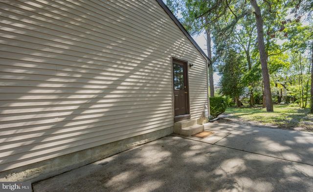 7 PINE GLEN DR, Sicklerville, NJ 08081