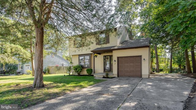 7 PINE GLEN DR, Sicklerville, NJ 08081