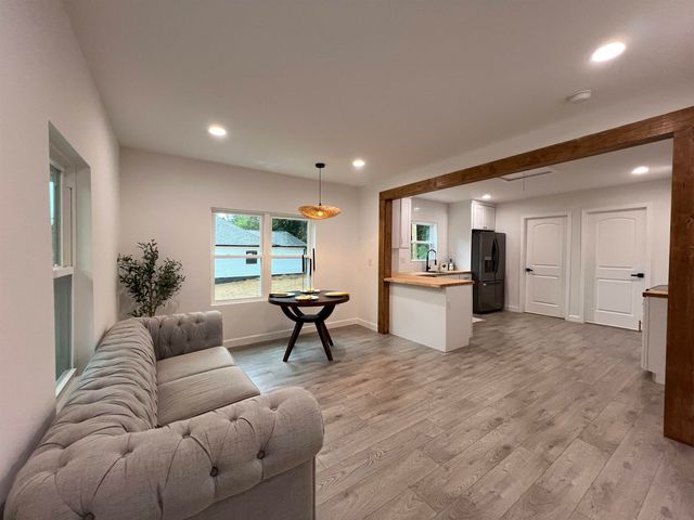 667 Old Whitney Road, Spartanburg, SC 29303