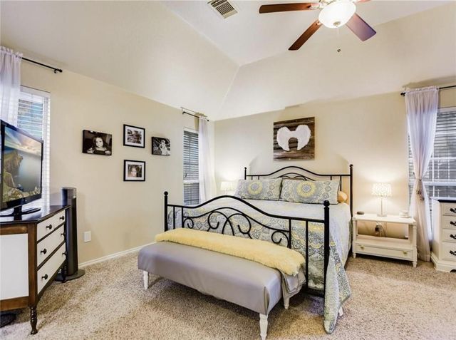 1402 Colby LN, Cedar Park, TX 78613