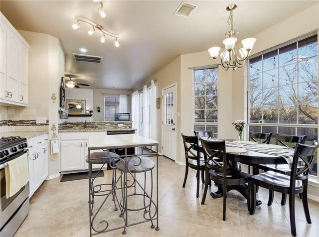 1402 Colby LN, Cedar Park, TX 78613