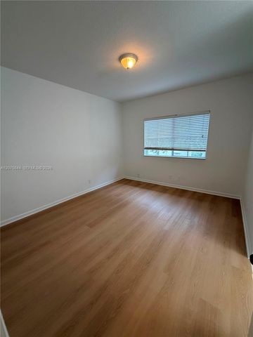 102 S Santa Catalina Circle 102, North Lauderdale, FL 33068