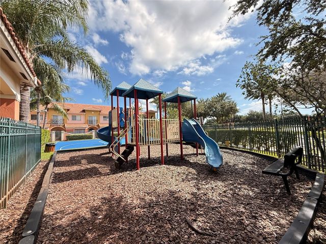102 S Santa Catalina Circle 102, North Lauderdale, FL 33068