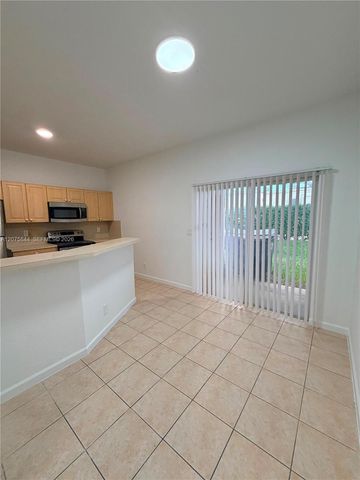 102 S Santa Catalina Circle 102, North Lauderdale, FL 33068