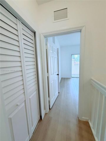 102 S Santa Catalina Circle 102, North Lauderdale, FL 33068