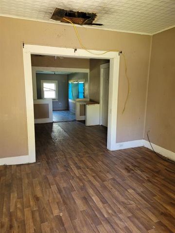 602 Mckinley, Jennings, LA 70546