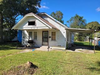 602 Mckinley, Jennings, LA 70546