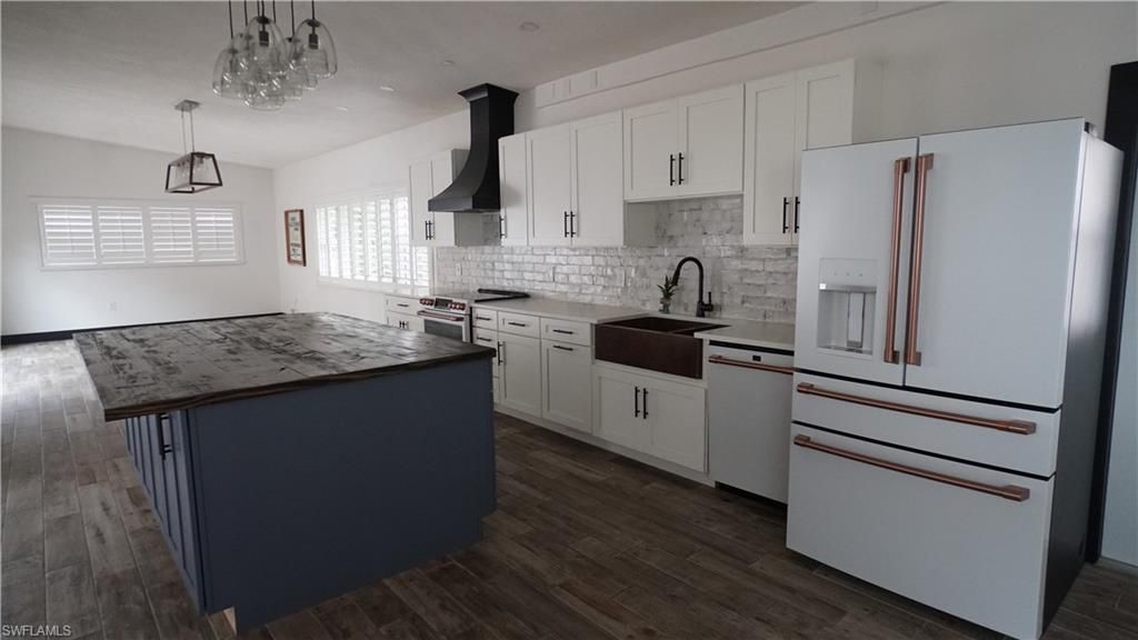 544 Bayside DR, FORT MYERS, FL 33919 — photo 3
