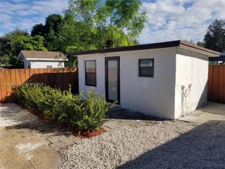 1756 NW 94th St Back, Miami, FL 33147