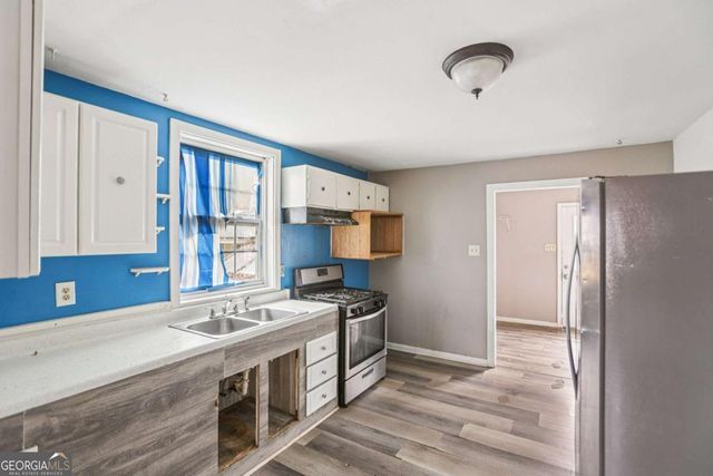 225 Walthall Avenue SE, Marietta, GA 30060