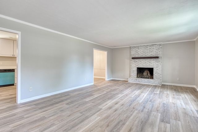 20 Buckingham Way, Taylors, SC 29687