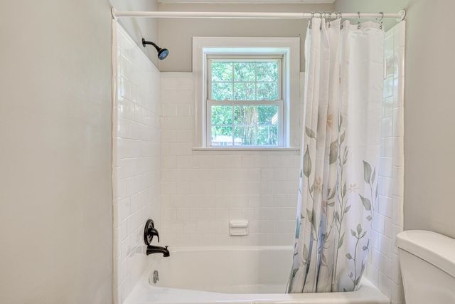 20 Buckingham Way, Taylors, SC 29687