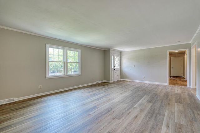 20 Buckingham Way, Taylors, SC 29687