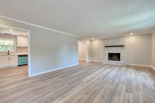 20 Buckingham Way, Taylors, SC 29687