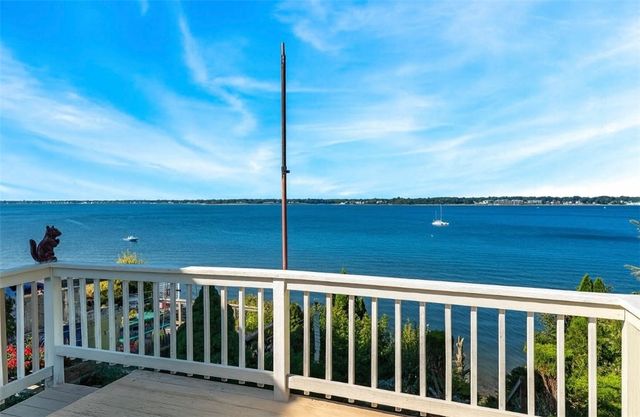 41 White Avenue, East Providence, RI 02915