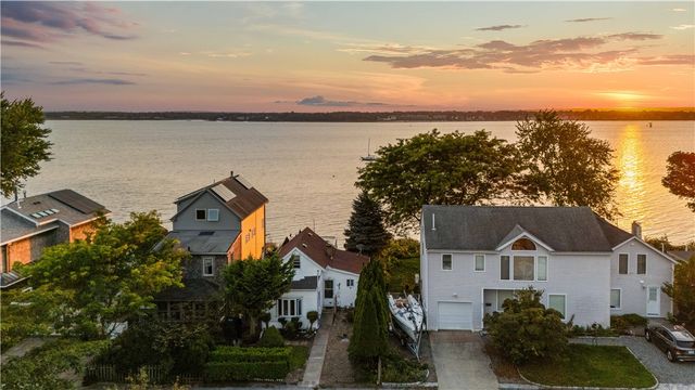 41 White Avenue, East Providence, RI 02915