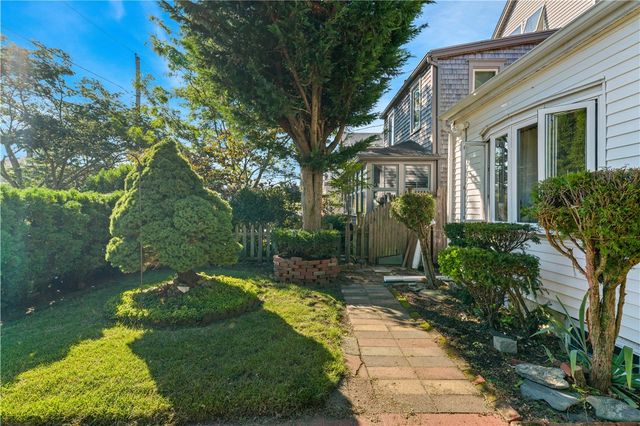 41 White Avenue, East Providence, RI 02915