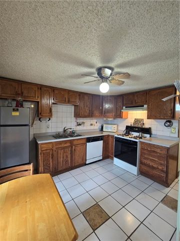 41 White Avenue, East Providence, RI 02915