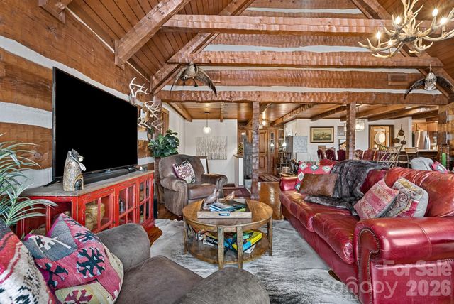 65 Sugar Maple Drive, Mills River, NC 28759