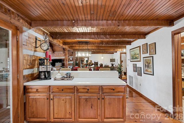 65 Sugar Maple Drive, Mills River, NC 28759