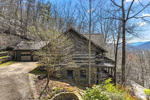 65 Sugar Maple Drive, Mills River, NC 28759